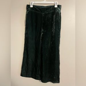 Madewell Green Crushed Velvet Gaucho Pants